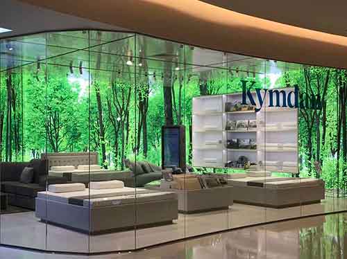 hộp đèn không viền làm tường xuyên sáng tại cửa hàng Kymdan