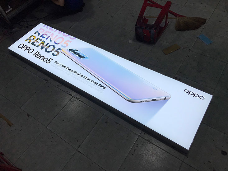 hộp đèn quảng cáo điện thoại OPPO