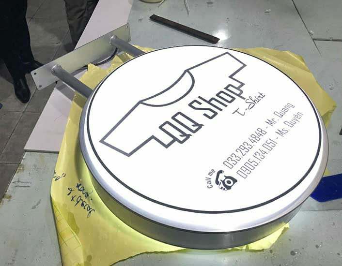 hộp đèn hút nổi tròn, mặt dán mica trong in uv