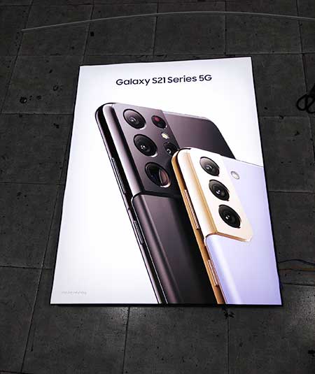 hộp đèn led vải quảng cáo điện thoại samsung