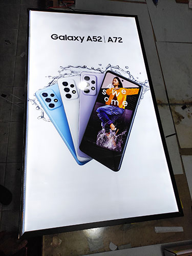 hộp đèn siêu mỏng nắp bật galaxy