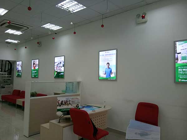 hộp đèn siêu mỏng nắp hít quảng cáo