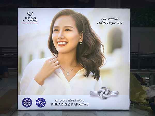 hộp đèn không viền nhét ron