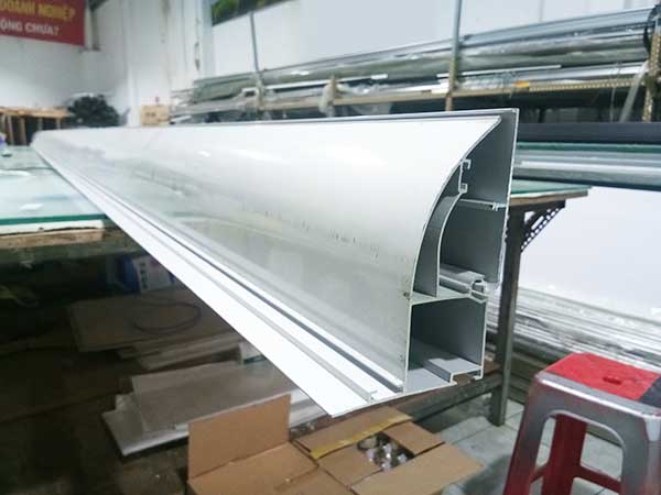 nhôm nắp bật không viền 12cm