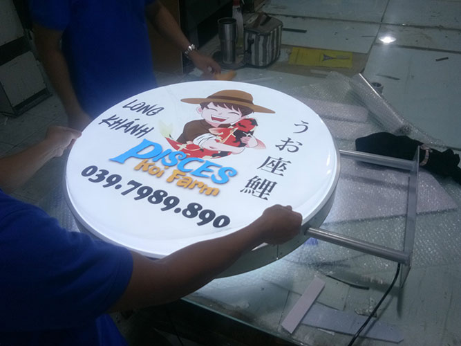 Hộp đèn hút nổi tròn, một trong các loại hộp đèn quảng cáo