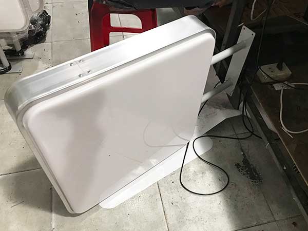 hộp đèn hút nổi vuông