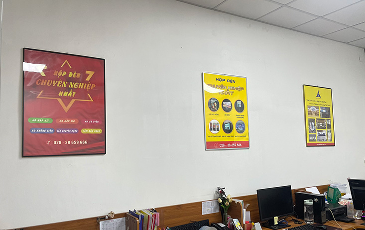 khung tranh viền mỏng treo tường