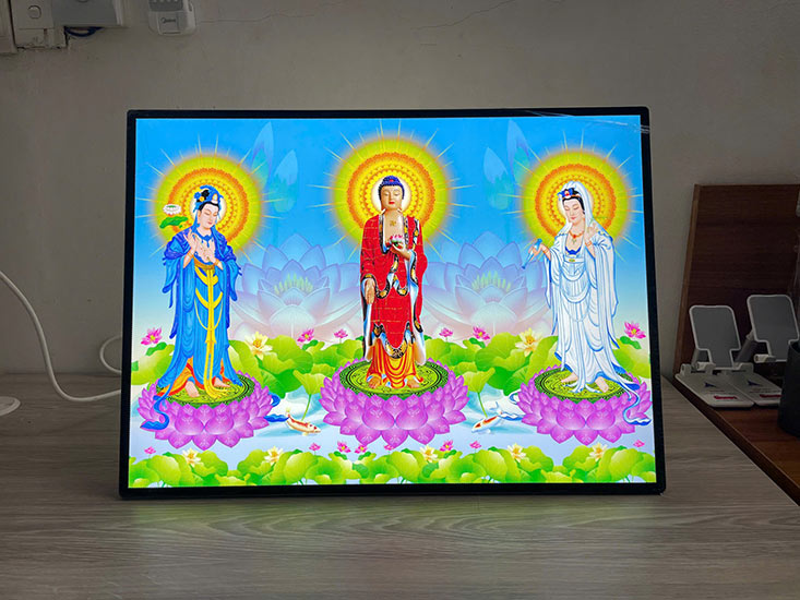 Khung tranh Tam Thánh