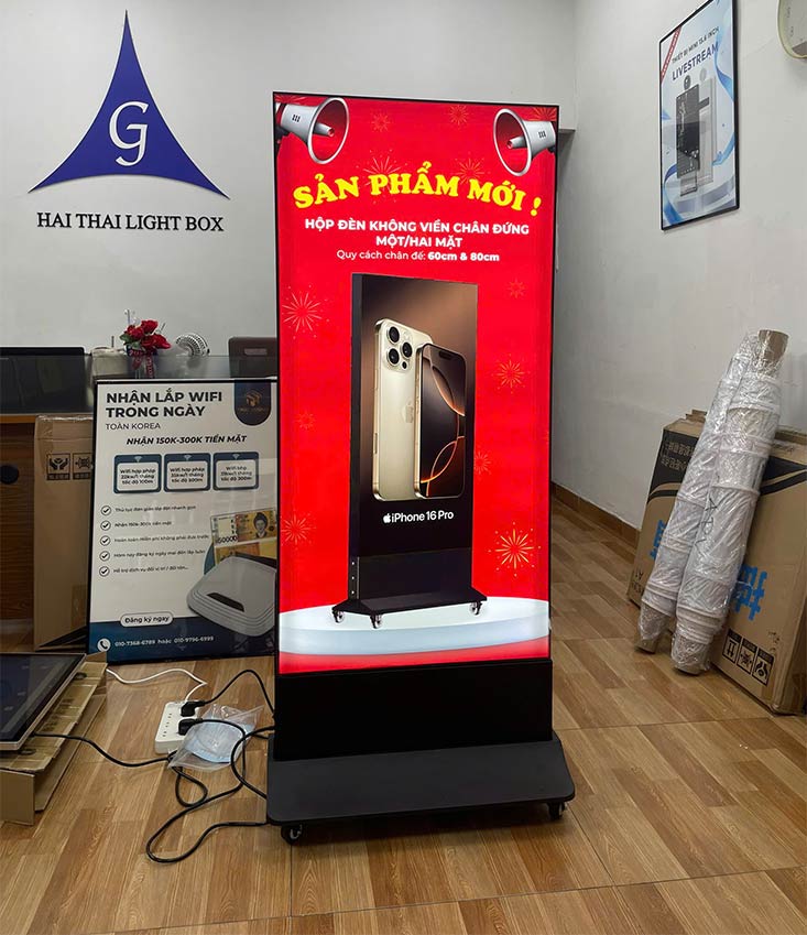 Hộp đèn nhét ron hai mặt chân đứng 60x120cm