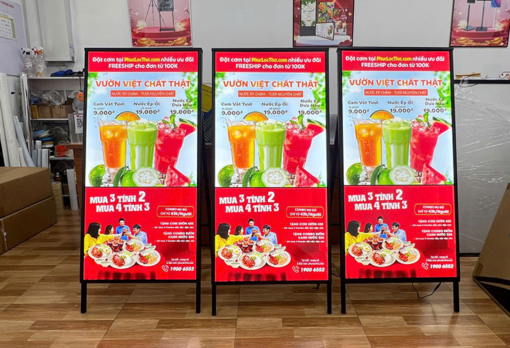 Tranh điện chân đứng chữ a 60x120cm cho chuỗi cơm gà phúc lộc thọ