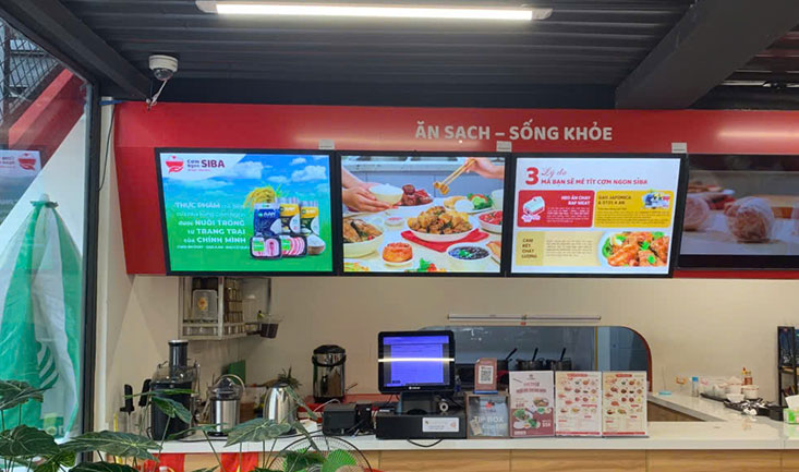 Hộp đèn siêu mỏng nắp bật làm menu cho cửa hàng cơm ngon Siba