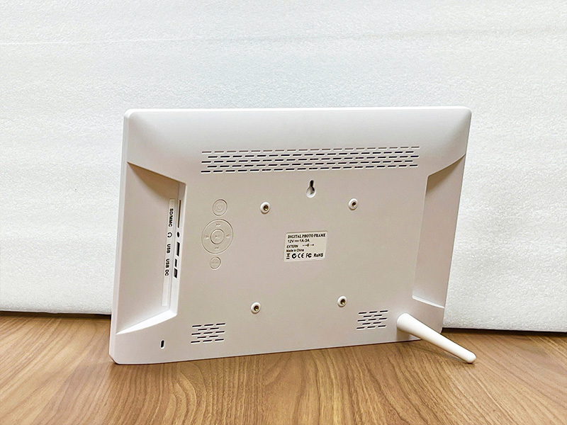 Màn hình quảng cáo để bàn 8